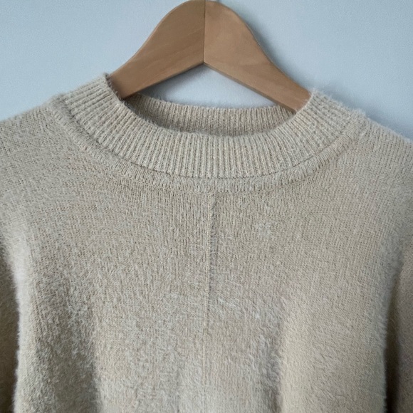 Women’s NWT large Rare Earth oatmeal sweater - Picture 4 of 9